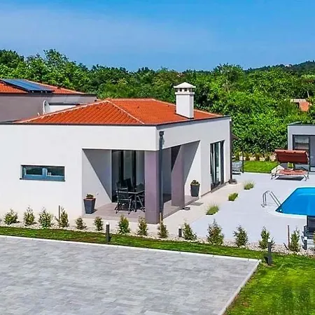 Salakovci Sleeps 6 Pool Wifi Βίλα *